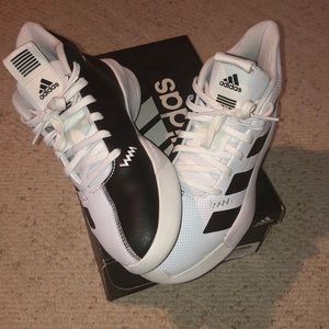 Adidas Men’s pro next 2019 basketball shoes